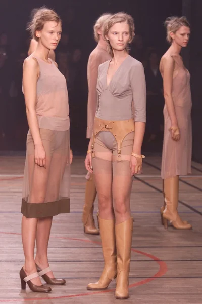 Look 29